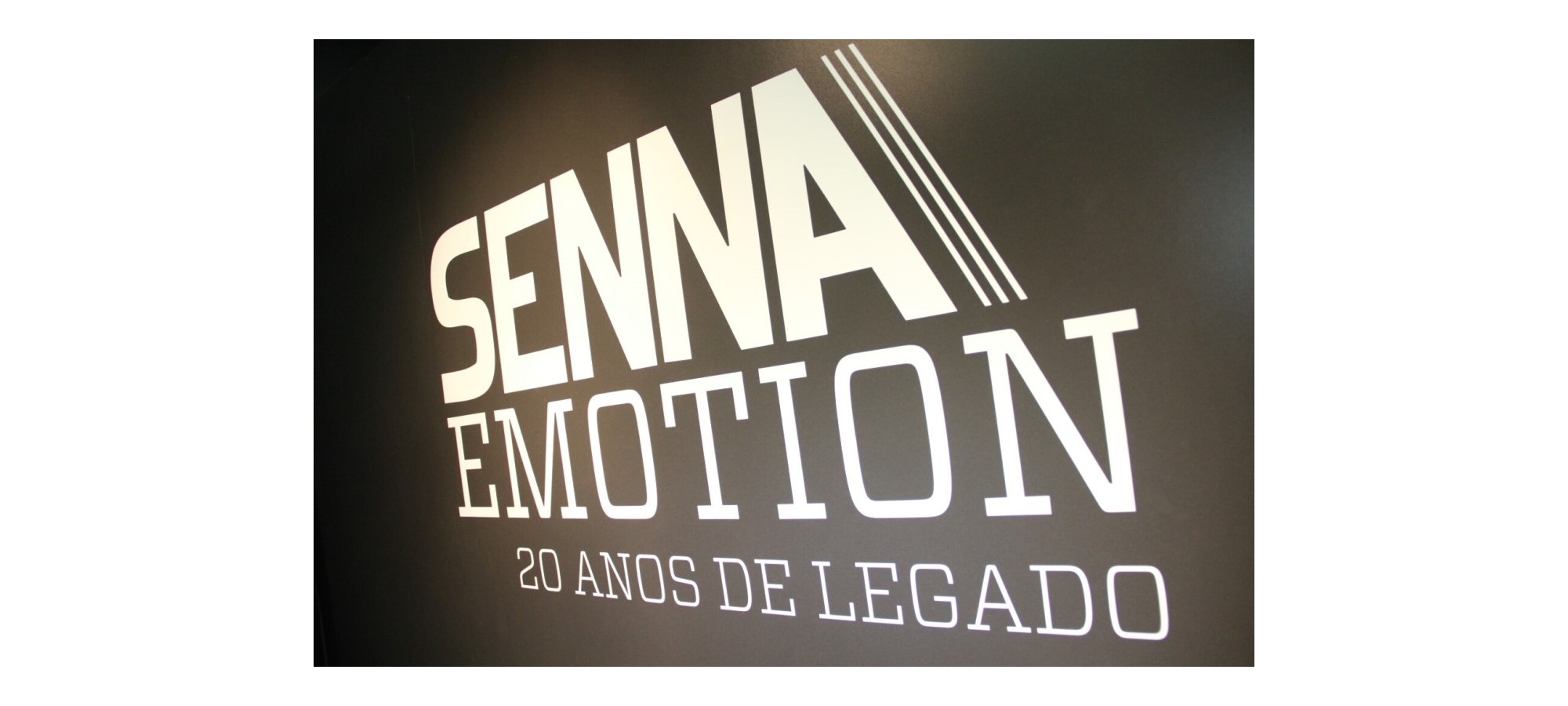 Exposição sobre legado de Ayrton Senna fica até domingo (10) no Iguatemi